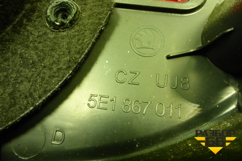 Обшивка двери передней левой под электрику (5E1867011) для Skoda Octavia (A7) с 2013г