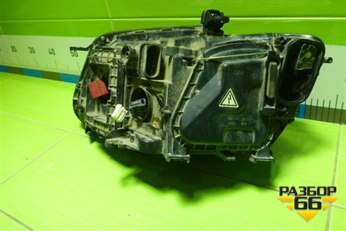 Фара правая (после 2012г ксенон без блока и лампы) (8R0941006C) для Audi Q5 c 2008-2017г