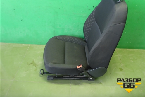 Сиденья комплект (лифтбек с подогревом без AIRBAG) для Skoda Octavia (A7) с 2013г