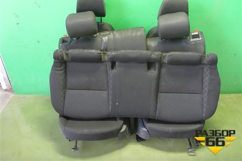 Сиденья комплект (лифтбек с подогревом без AIRBAG) для Skoda Octavia (A7) с 2013г