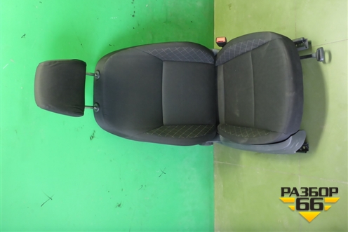 Сиденья комплект (лифтбек с подогревом без AIRBAG) для Skoda Octavia (A7) с 2013г