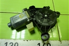 Моторчик стеклоподъёмника передний левый (5Q0959801B) для Skoda Octavia (A7) с 2013г