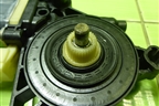 Моторчик стеклоподъёмника передний правый (5Q0959802B) для Skoda Octavia (A7) с 2013г