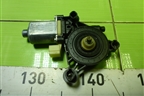 Моторчик стеклоподъёмника передний правый (5Q0959802B) для Skoda Octavia (A7) с 2013г