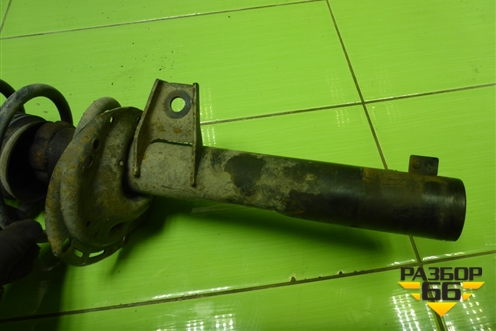 Амортизатор передний (5Q0413023HB) для Skoda Octavia (A7) с 2013г