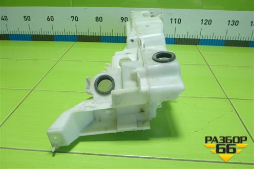 Бачок омывателя лобового стекла (860141880) для Toyota Land Cruiser (200) с 2008г