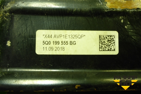 Опора КПП левая (5Q0199555BG) для Skoda Octavia (A7) с 2013г