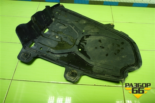 Защита антигравийная правая (задняя) (5E0825205F) для Skoda Octavia (A7) с 2013г