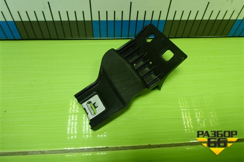 Кронштейн консоли (5E1863143) для Skoda Octavia (A7) с 2013г