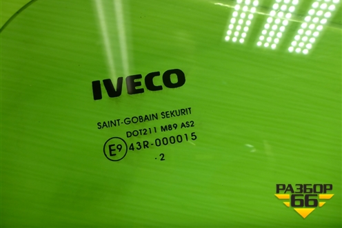 Стекло двери правой для Iveco  Stralis с 2007г