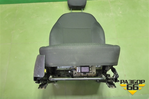 Сиденья комплект (хетчбэк с подогревом, без AIRBAG) для Kia Rio с 2011-2016г