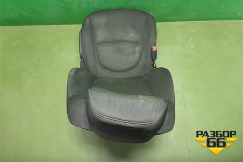 Сиденья комплект (хетчбэк с подогревом, без AIRBAG) для Kia Rio с 2011-2016г