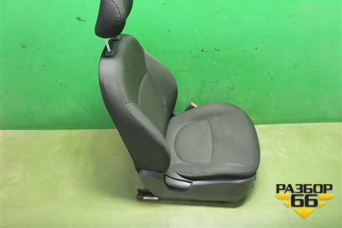 Сиденья комплект (хетчбэк с подогревом, без AIRBAG) для Kia Rio с 2011-2016г
