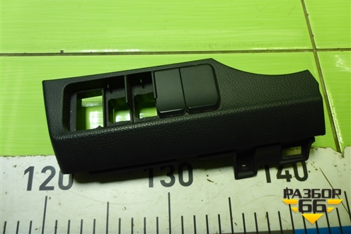 Рамка под кнопки (933104Y000) для Kia Rio с 2011-2016г