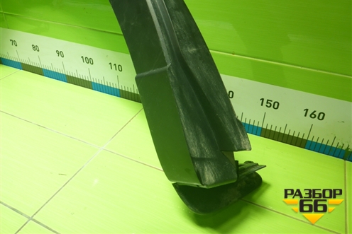 Накладка заднего крыла правого (TK4851W51) для Mazda CX 9 с 2017г (СХ9)