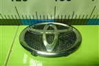 Эмблема передняя (7531242081) для Toyota Rav-4 с 2018г