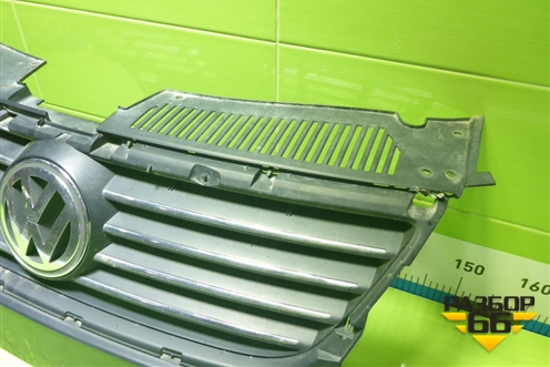 Решетка радиатора (3C0853651D) для Volkswagen Passat (B6) с 2005-2010г