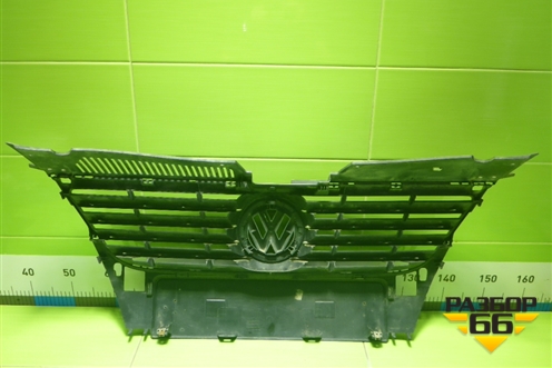 Решетка радиатора (3C0853651D) для Volkswagen Passat (B6) с 2005-2010г