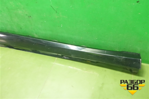 Накладка на порог наружная правая (A2516980854004) для Mercedes Benz R-Klass W251 с 2005г
