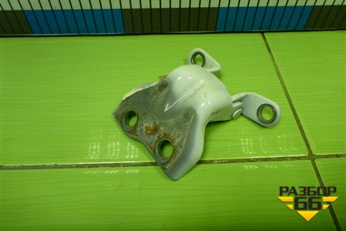 Петля двери передней правой нижняя (6106100V5000) для JAC J7 с 2020-2025г
