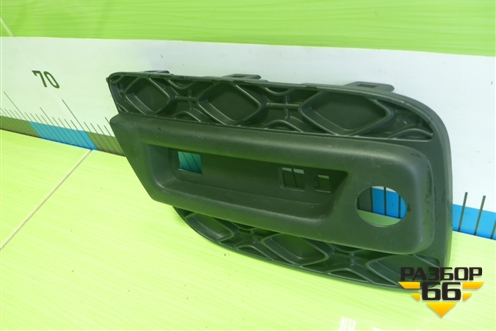 Накладка заднего бампера правая (StepWay под парктроник) (850761319R) для Renault Sandero с 2013-2022г