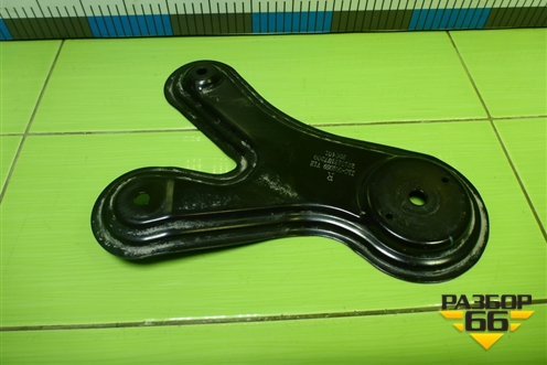Кронштейн подрамника правый (2810131U7300) для JAC J7 с 2020-2025г
