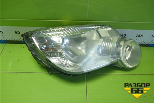 Фара правая (до 2014г) (5L1941016A) для Skoda Yeti с 2009г
