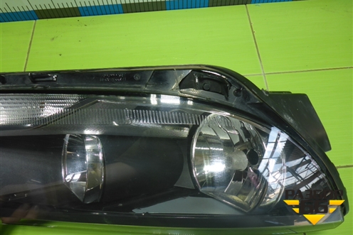 Фара правая (галоген) (5N1941006) для Volkswagen Tiguan с 2011-2016г