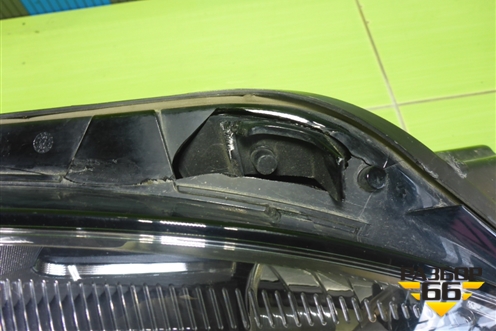 Фара правая (галоген) (5N1941006) для Volkswagen Tiguan с 2011-2016г