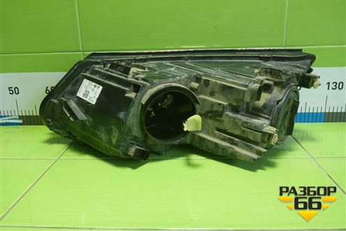 Фара правая (галоген) (5N1941006) для Volkswagen Tiguan с 2011-2016г