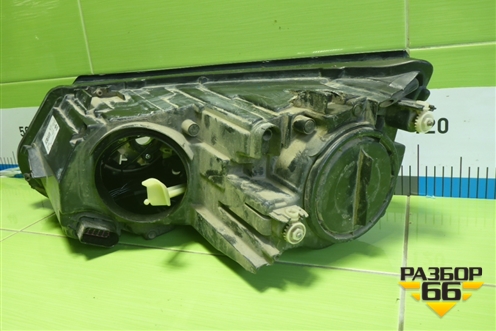 Фара правая (галоген) (5N1941006) для Volkswagen Tiguan с 2011-2016г