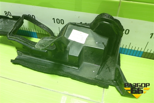 Дефлектор радиатора левый (302001176AA) для OMODA C5 с 2022г