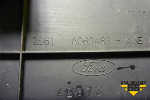 Накладка внутренняя (на консоль левая) (2S61A060A83AE) для Ford Fusion с 2002г