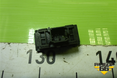 Кнопка обогрева заднего стекла (6S6T18C621BB) для Ford Fusion с 2002г