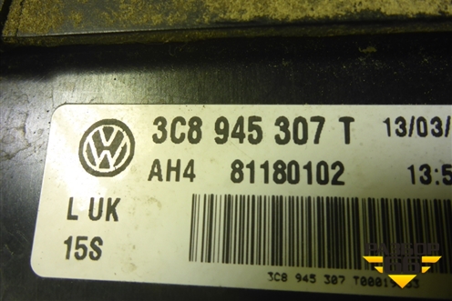 Фонарь задний внутренний левый (после 2012г) (3C8945307T) для Volkswagen Passat-CC с 2008г