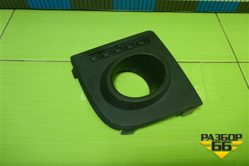 Накладка ПТФ правая (6N1115A245A) для Ford Fusion с 2002г