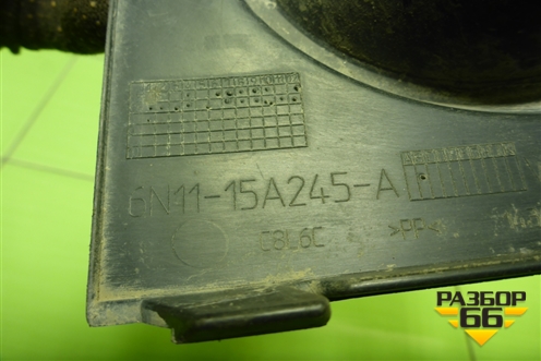 Накладка ПТФ правая (6N1115A245A) для Ford Fusion с 2002г