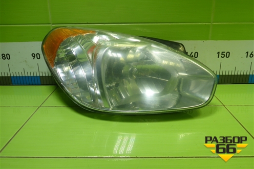 Фара правая (921021E000) для Hyundai Verna с 2005-2010г
