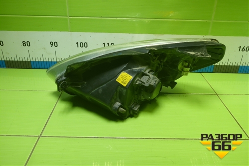 Фара правая (921021E000) для Hyundai Verna с 2005-2010г
