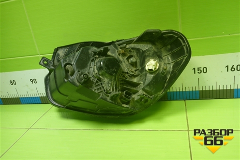 Фара правая (921021E000) для Hyundai Verna с 2005-2010г