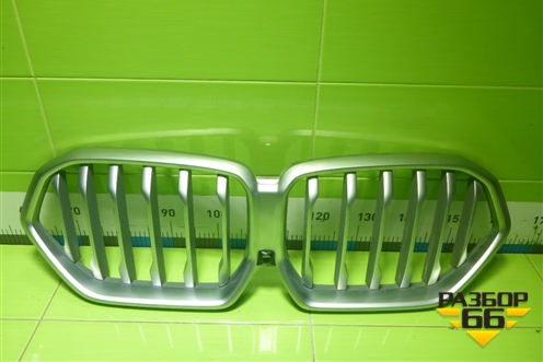 Решетка радиатора (наружняя часть) (8494884) для BMW X6 G06 с 2019г