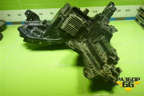 Фара правая (Led с блоком) (8892187460) для Geely Atlas 2 с 2023г