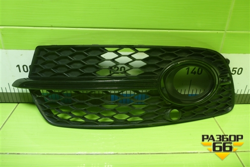 Накладка ПТФ правая (после 2012г) (8R0807681S) для Audi Q5 c 2008-2017г