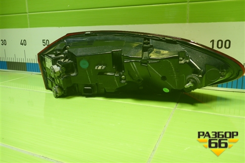 Фонарь задний наружный левый (H3744227312) для BMW X6 G06 с 2019г