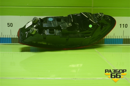Фонарь задний наружный левый (H3744227312) для BMW X6 G06 с 2019г