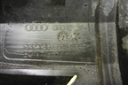 Дефлектор радиатора правый (8R0121284P) для Audi Q5 c 2008-2017г