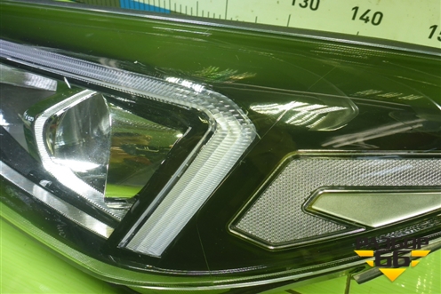 Фара левая (после 2018 галоге с ДХО) (92101D7600) для Hyundai Tucson с 2015-2022г