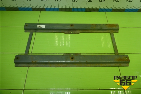 Кронштейн аккумулятора прижимная планка  (WG9525760375) для Sitrak  C7H