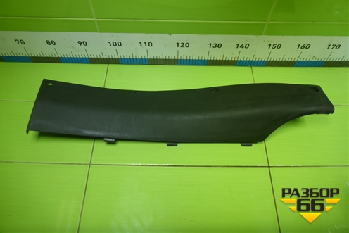 Накладка на торпедо  (правая) (812W619500302) для Sitrak  C7H