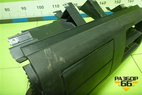 Рамка  (под магнитолу,тахограф) (811W639036138) для Sitrak  C7H